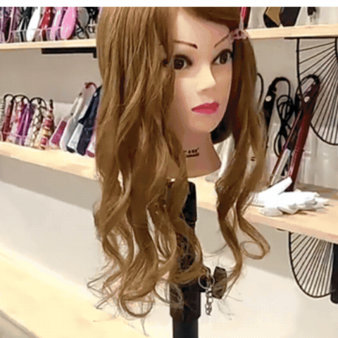 hair styling brush UAE for frizzy hair smooth blowout look